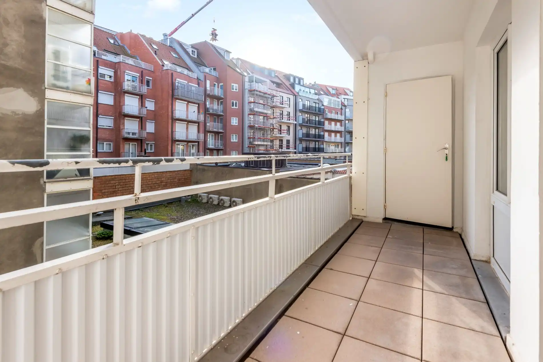 Mooi appartement met 3 slaapkamers op de ZEEDIJK in het Zoute tegen het Albertplein. foto 16