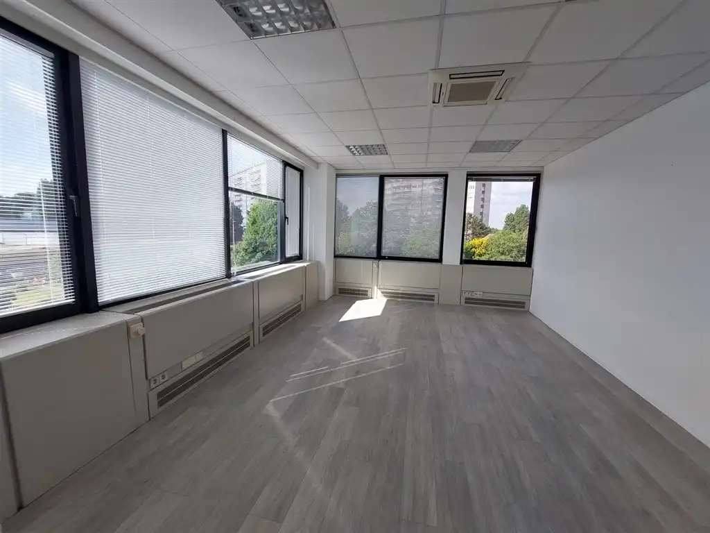 WEST BRUSSELS BUSINESS CENTRE - van 221m² tot 482m² foto 10