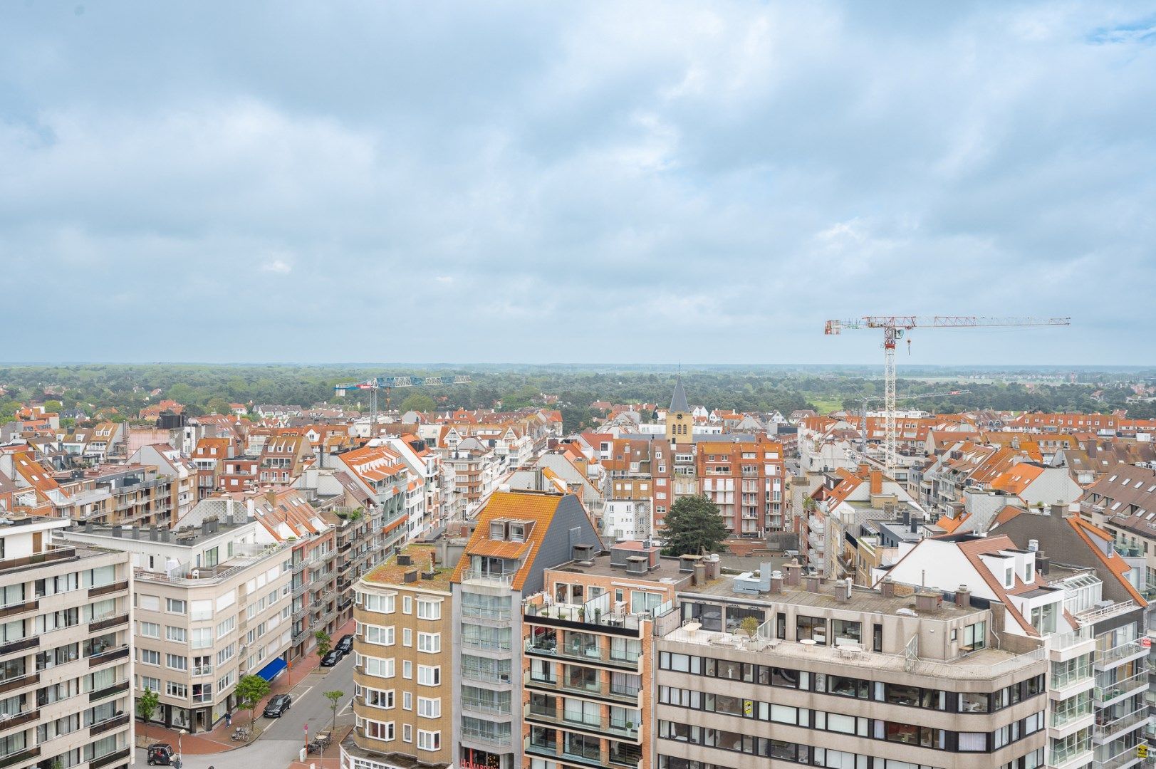 Uitzonderlijke penthouse gelegen op de Zeedijk aan het Van Bunnenplein met panoramische zichten. foto 16