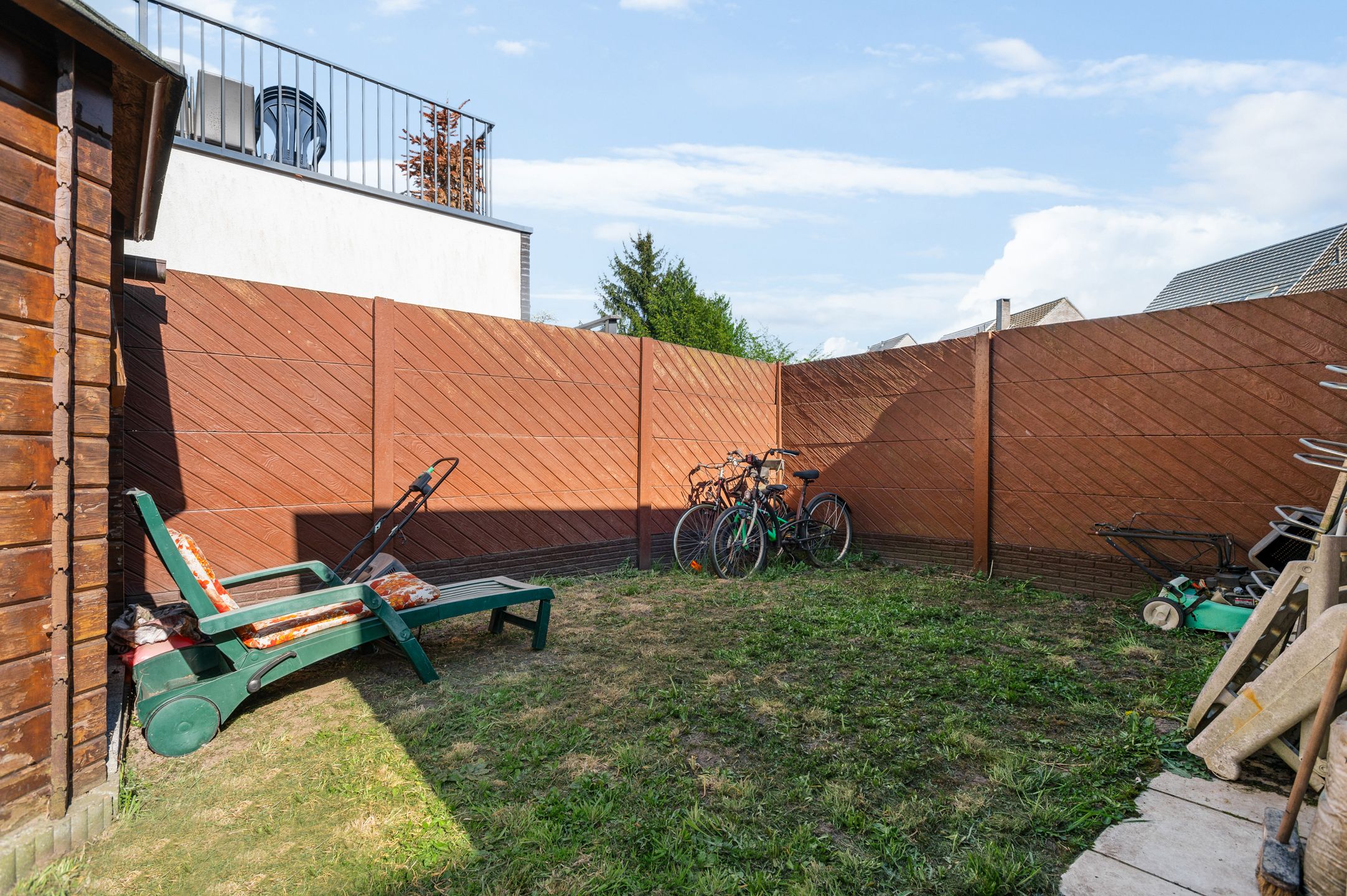 IN OPTIE!!! Instapklare woning met 4 slaapkamers, koer, tuin en garage op 01 are 93 ca foto 21