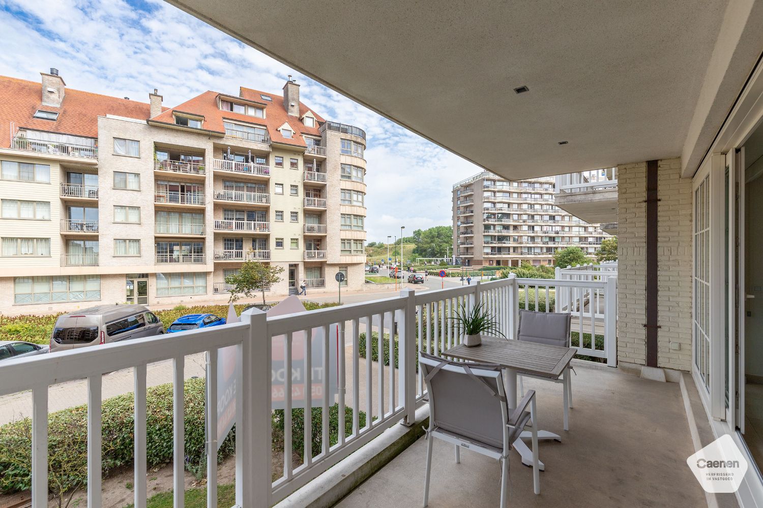 Uiterst kwalitatief één slaapkamer appartement vlakbij het strand foto 14