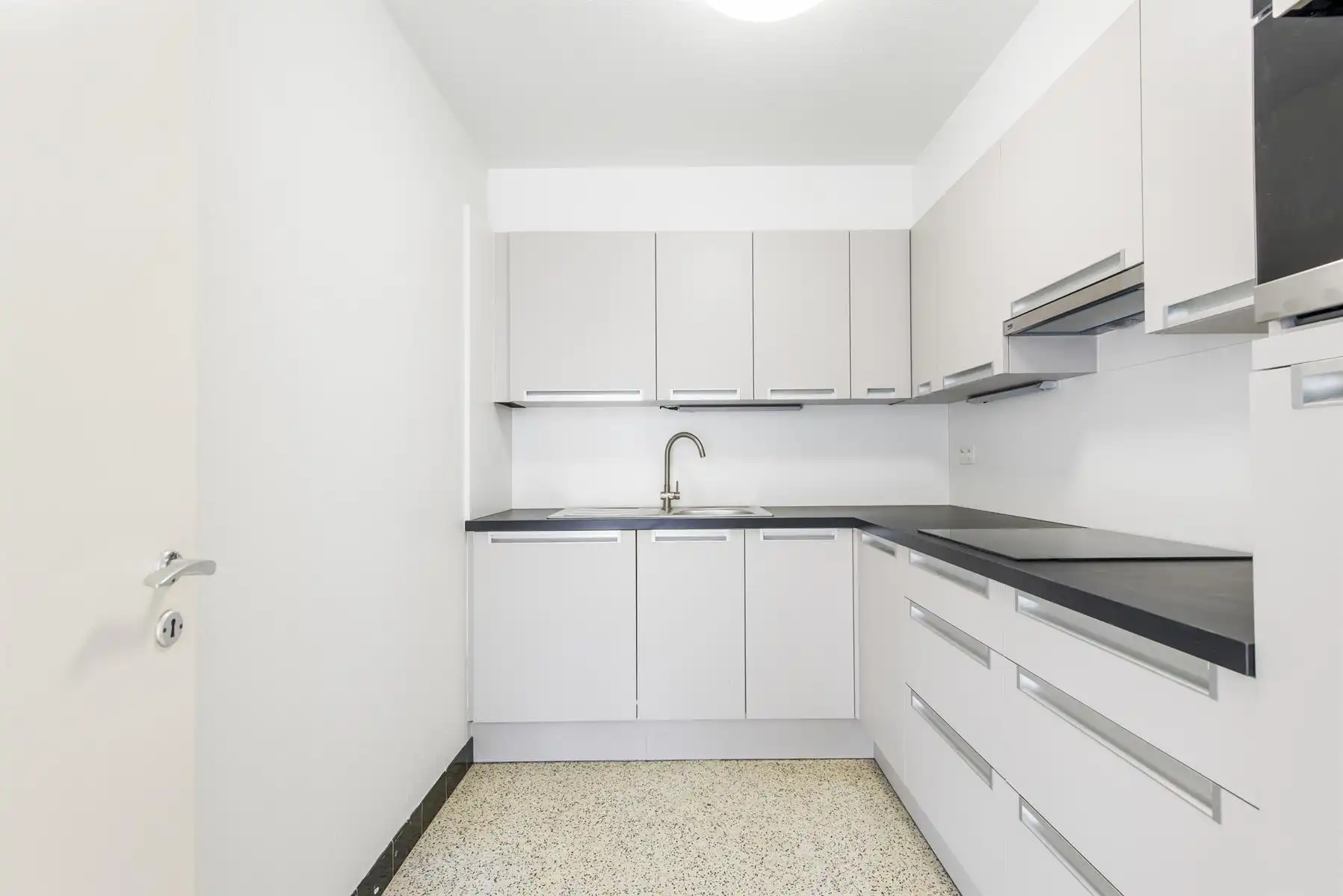 Vernieuwd appartement met rustige ligging te Koksijde-Bad foto 4