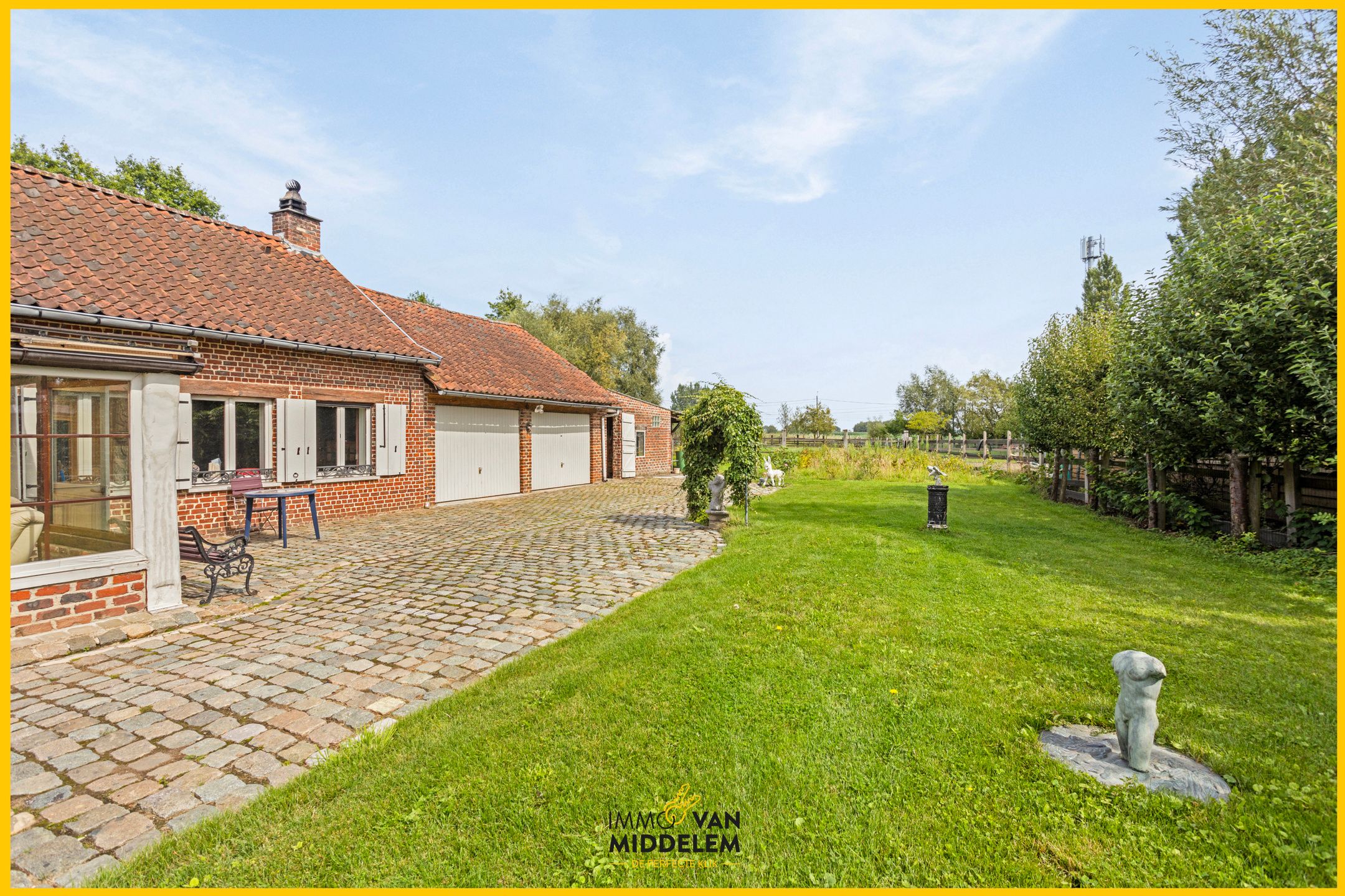 KARAKTERVOLLE HOEVE MET WEIDE OP +/- 31a28ca foto 2