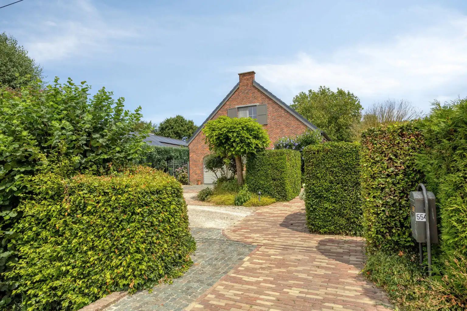 MOOIE, INSTAPKLARE WONING MET TUIN IN TIENEN foto 3