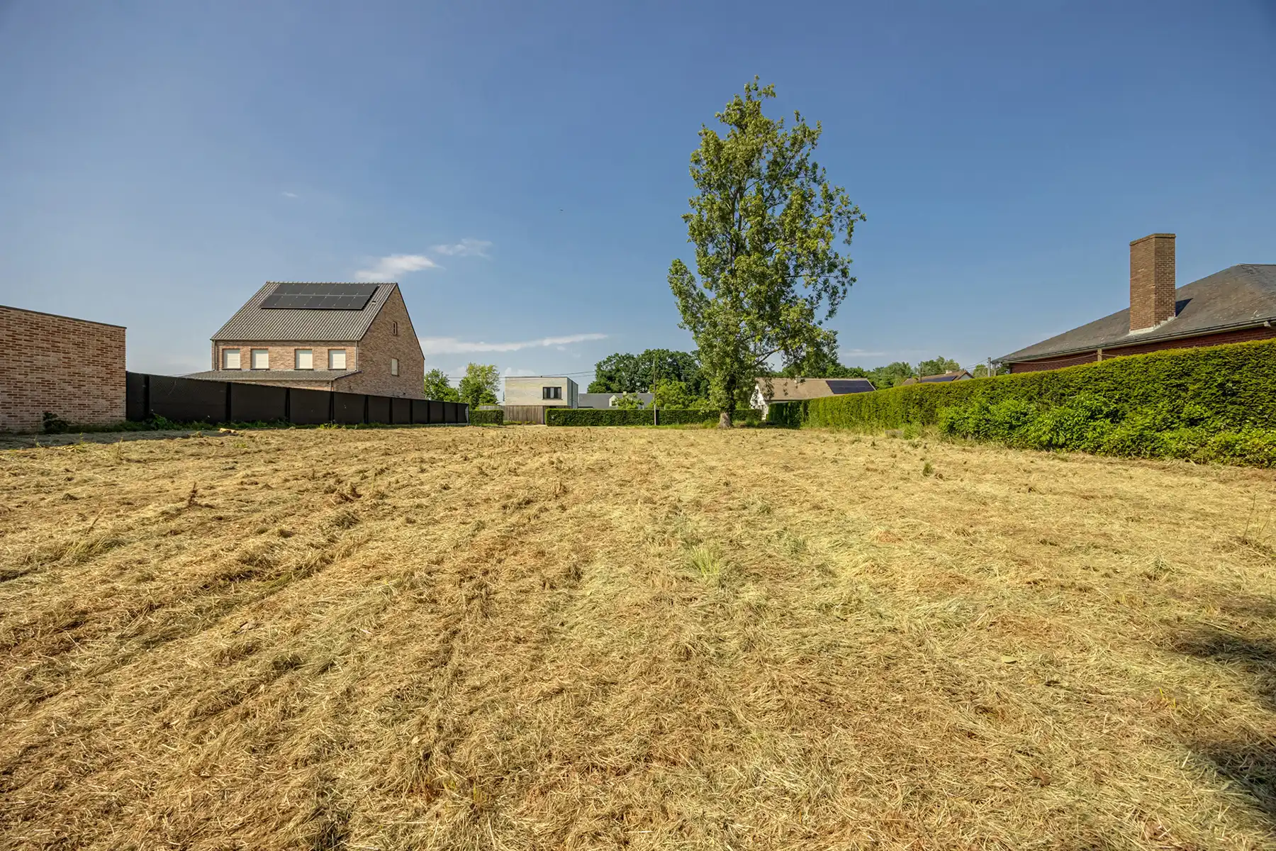 Royaal perceel met zuidoriëntatie, en uniek bouwpotentieel foto 9