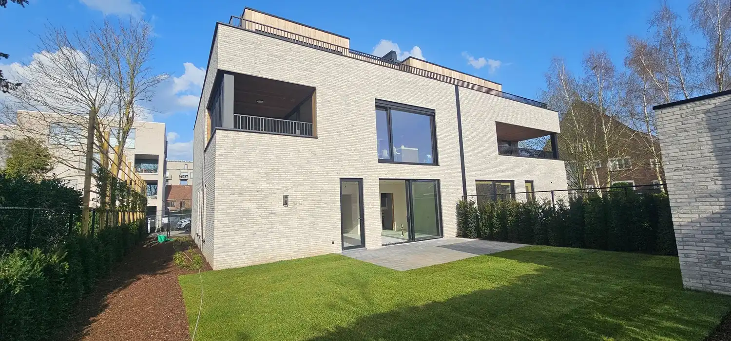 5 luxe appartementen te koop gelegen in de Residentie Via Rosa in het centrum van Maasmechelen. foto 3