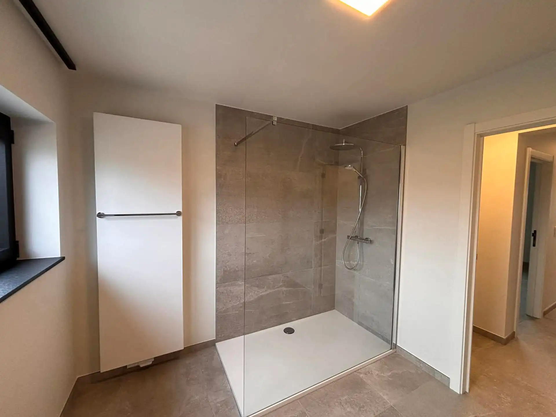 AAIGEM - Unieke totaalrenovatie foto 16