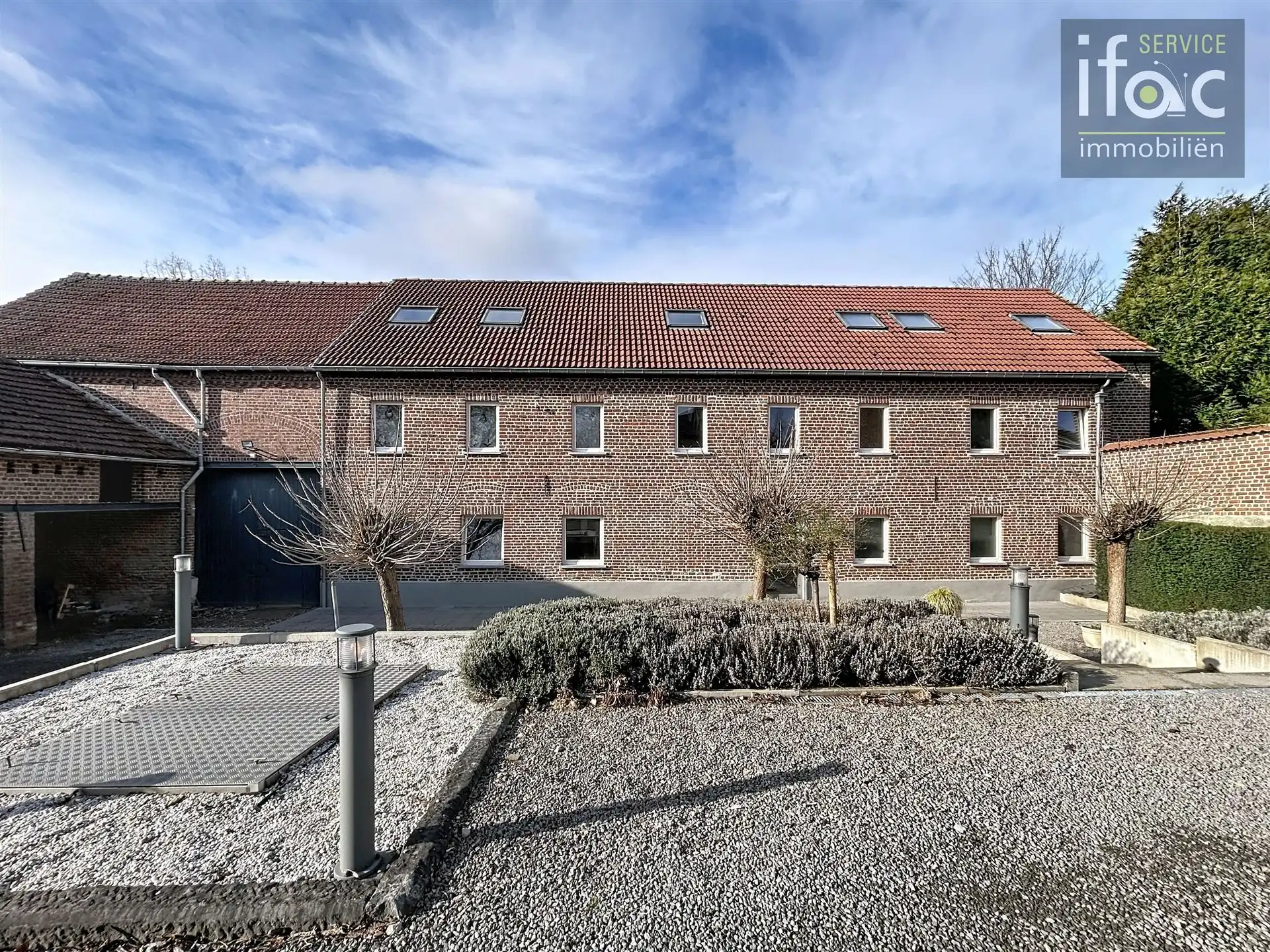 Gelijkvloersappartement met energiezuinige afwerking foto {{pictureIndex}}