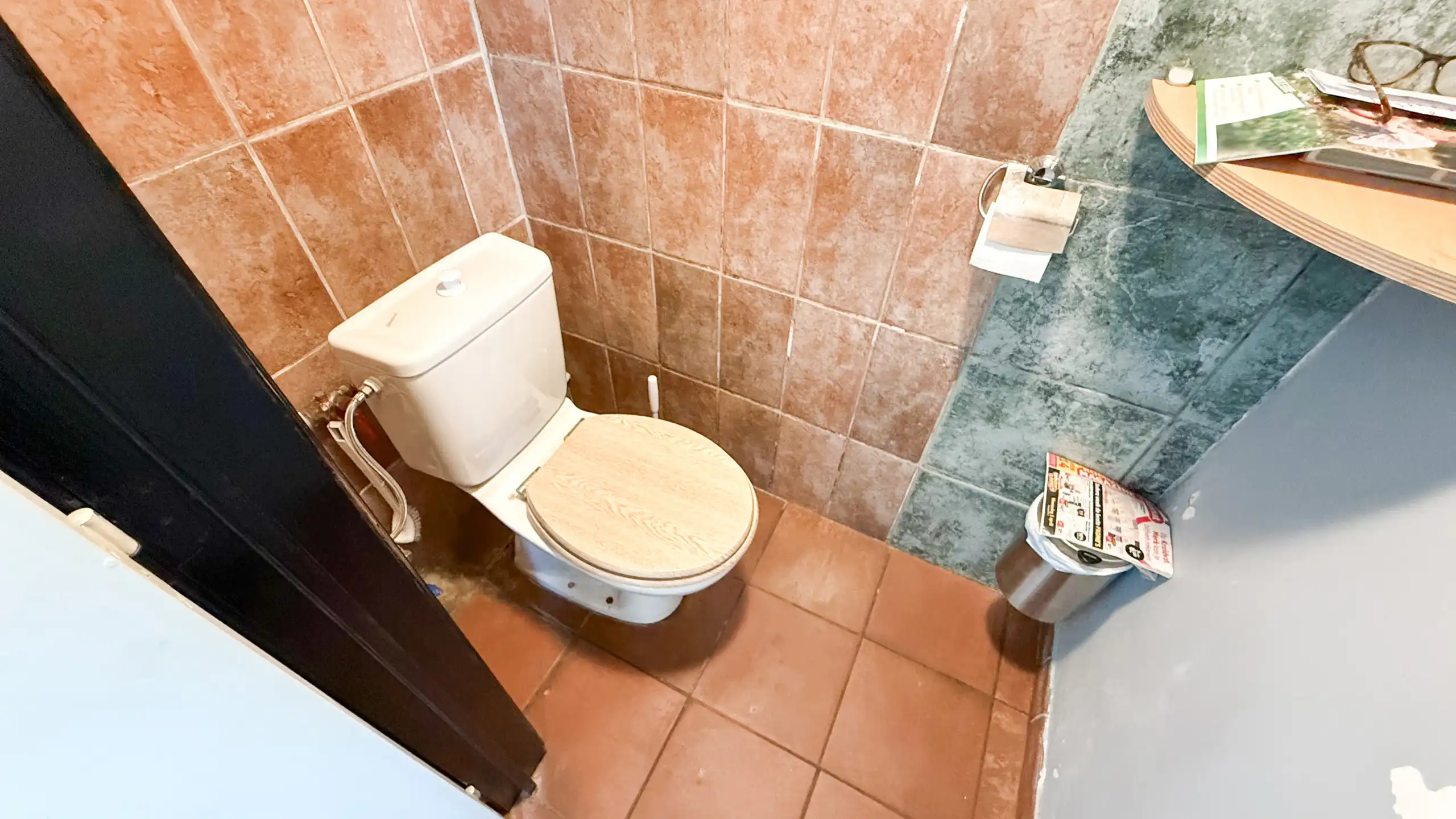 Te renoveren woning met 3 slpkms op ruim perceel van 8a58ca! foto 14