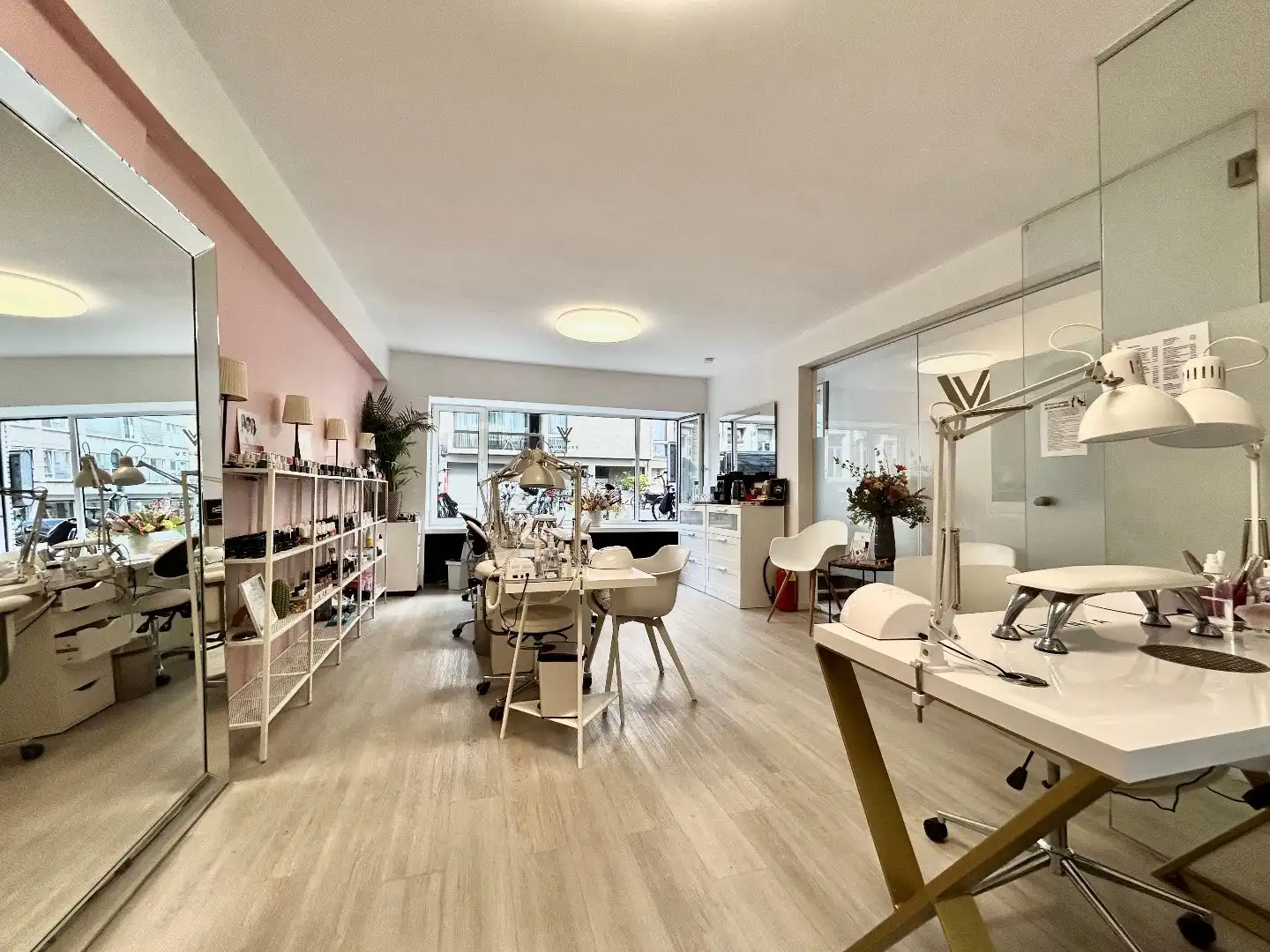 Handelsruimte te huur  foto 3