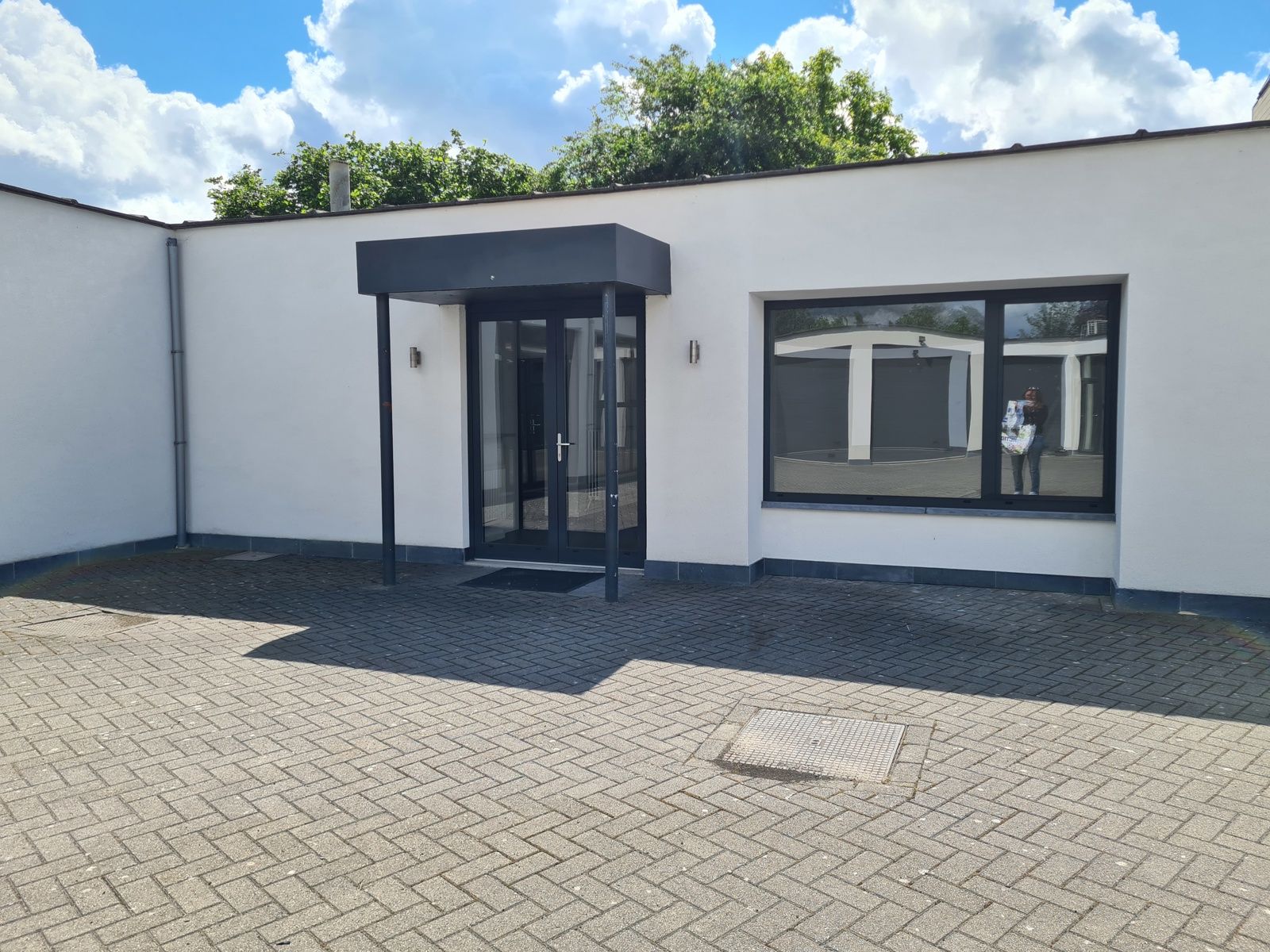Showroom/kantoor met opslagruimte/magazijn buiten centrum foto 7