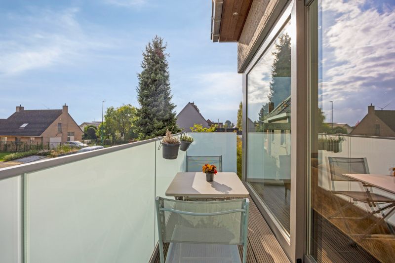 Lichtrijke duplex met 3 slaapkamers en mogelijkheid tot garage. foto 11