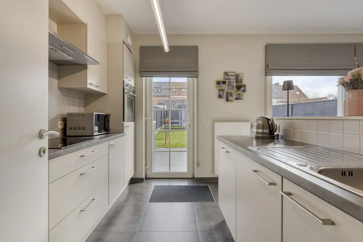 Verzorgde en rustig gelegen gezinswoning in pastorijstijl foto 10