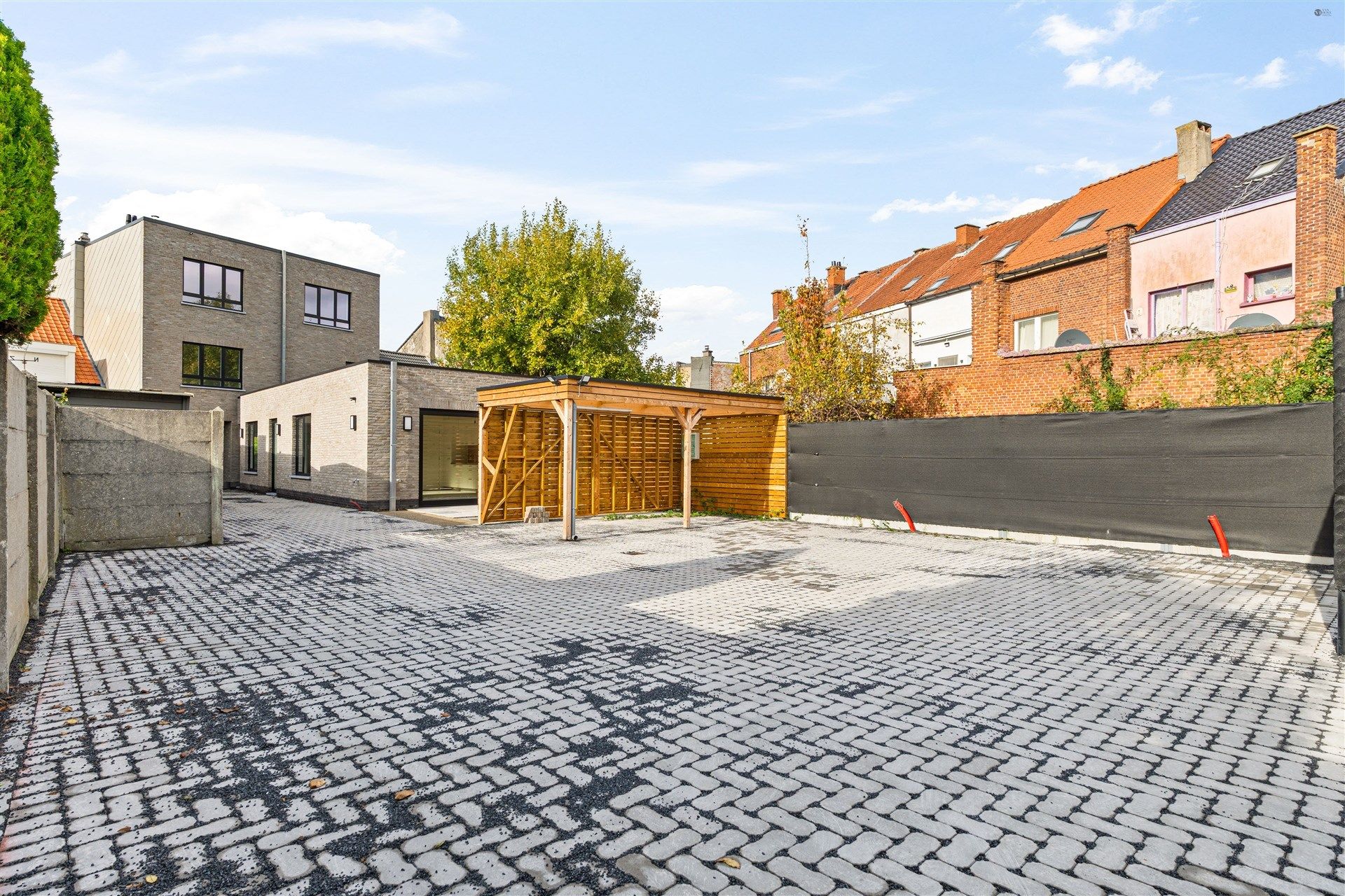 Top gelegen appartementsgebouw foto 5