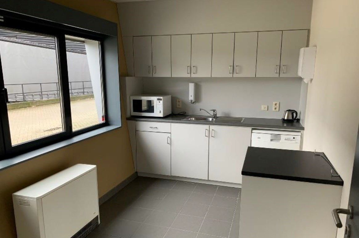 Budgetvriendelijke kantoorruimte te huur in Olen foto 5