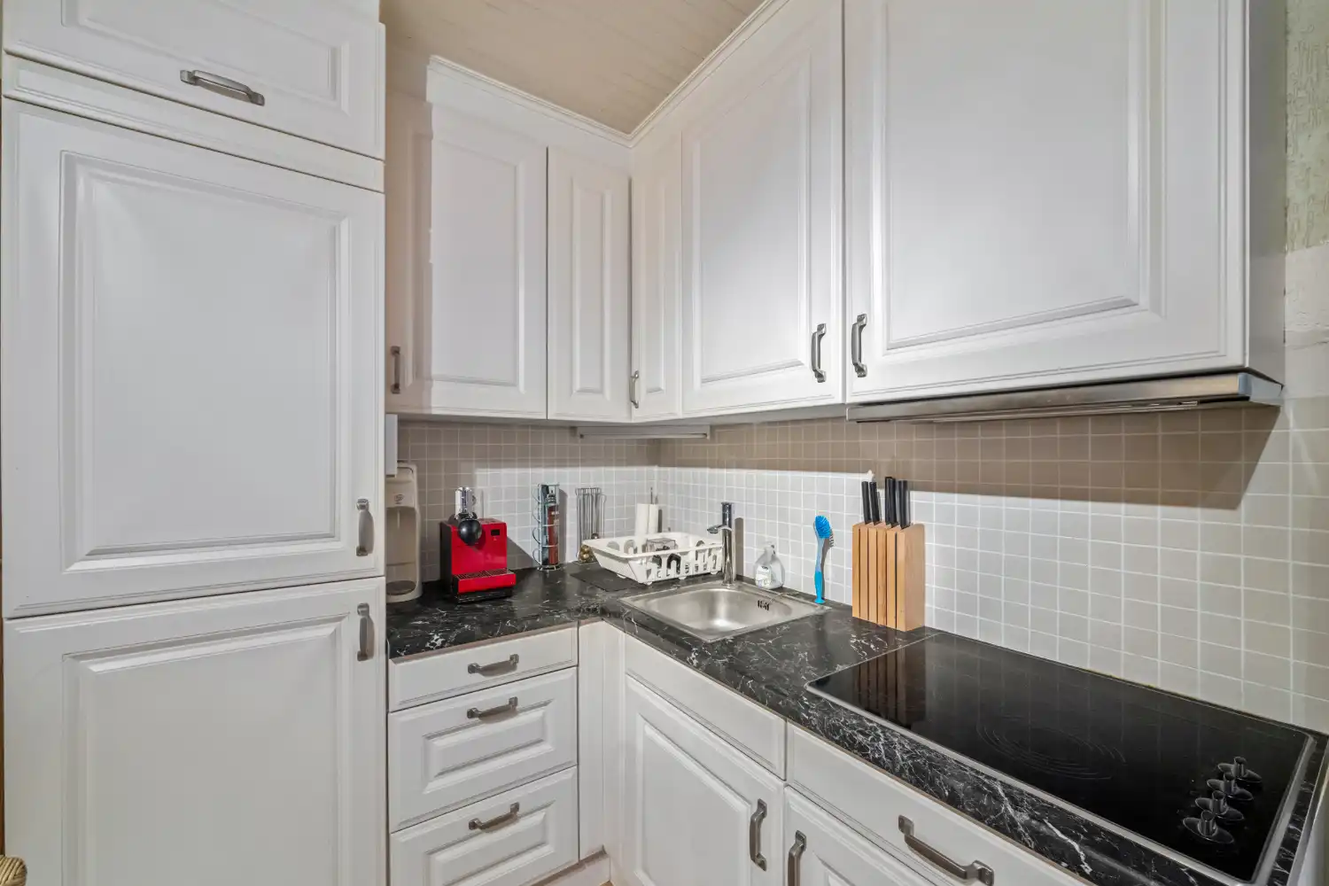 Charmant instapklaar één slaapkamer appartement in een rustige residentie foto 8