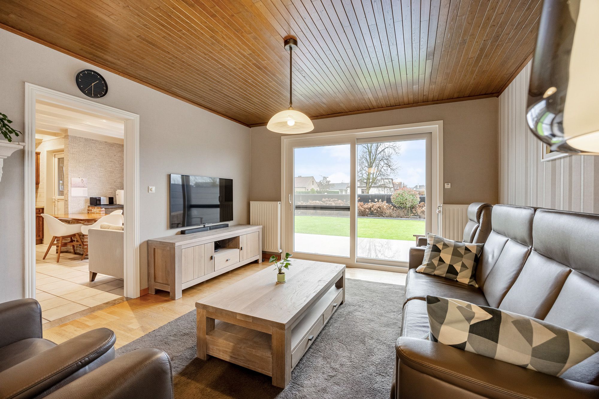 Knappe bungalow in residentiële wijk te Kortessem! foto 4