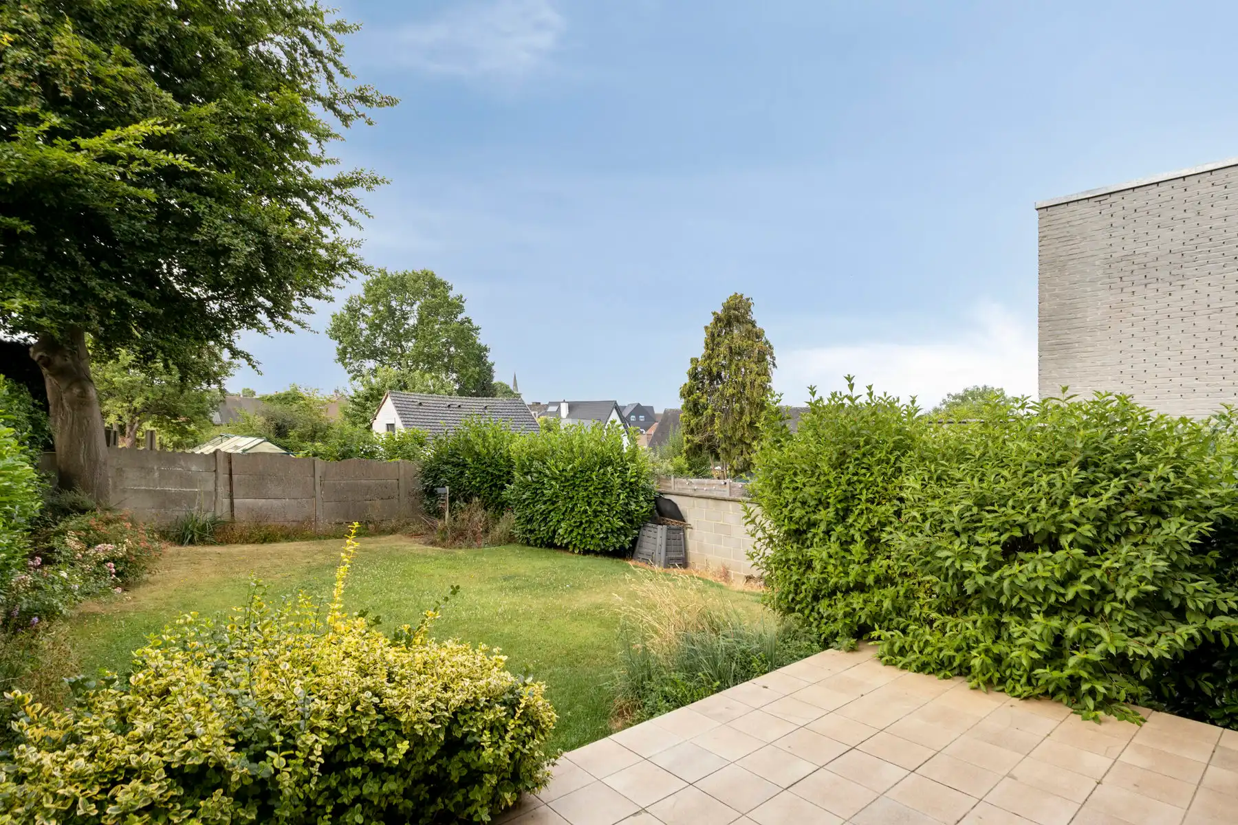 Ruime familiewoning (HOB) met garage en tuin! foto 21