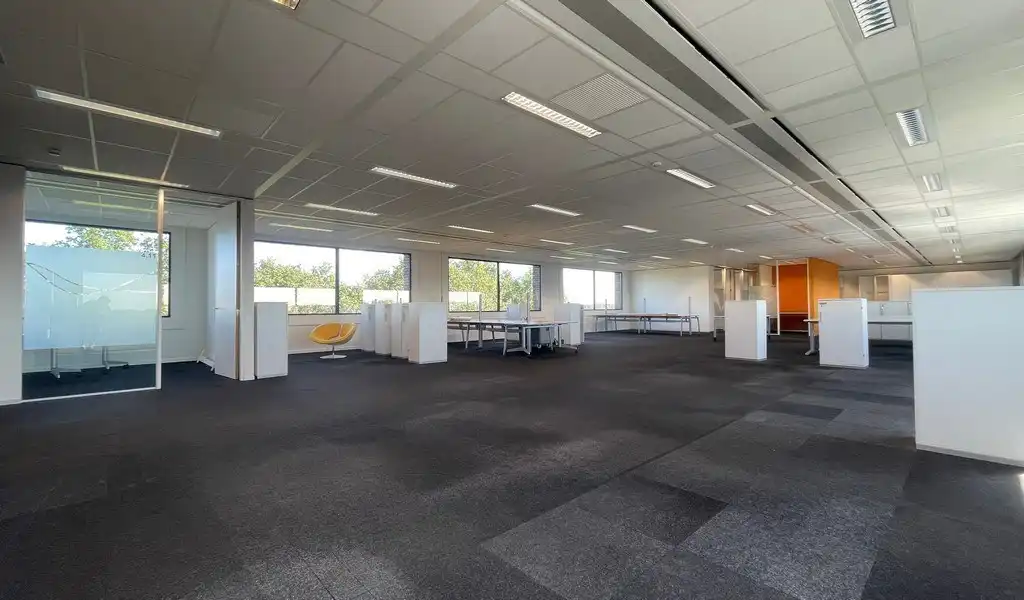 Instapklare kantoren te huur langs E313 in Herentals foto 5