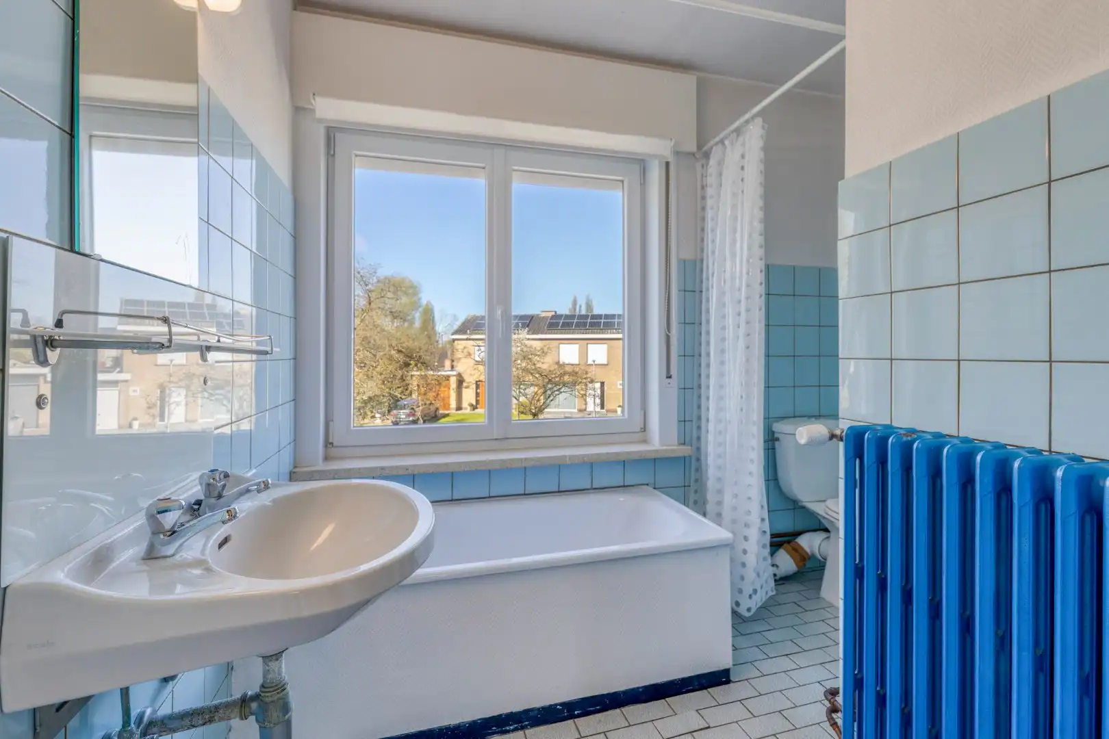 Heel aangename woning met grote tuin in een rustige buurt! foto 16