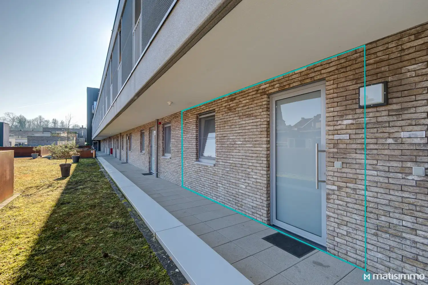 INSTAPKLAAR APPARTEMENT MET 2 SLAAPKAMERS EN AUTOSTAANPLAATS IN HET CENTRUM VAN BILZEN foto 2