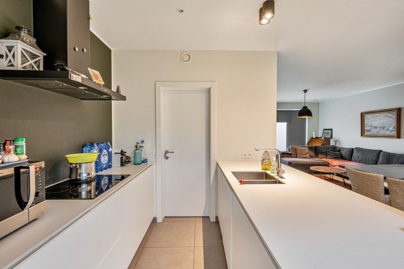 Nieuwe half open bebouwing met 4 slaapkamers in Oostakker foto 8