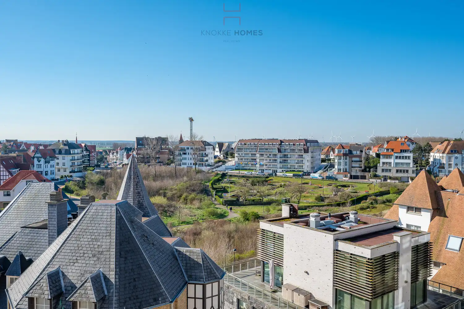 Duplexappartement met groot terras en open zicht over de minigolf en de villa's in Duinbergen foto 19