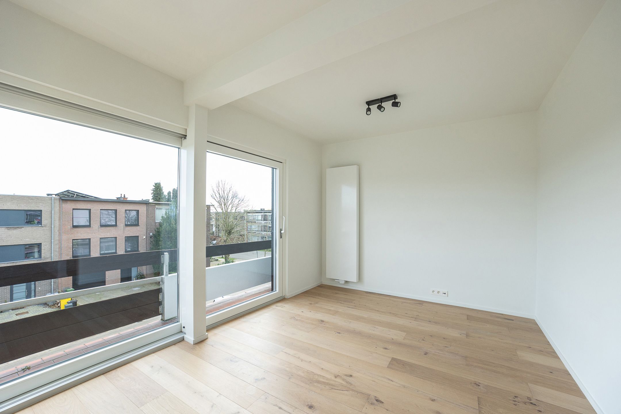 Prachtig gerenoveerd appartement met 2/3 slaapkamers foto 13