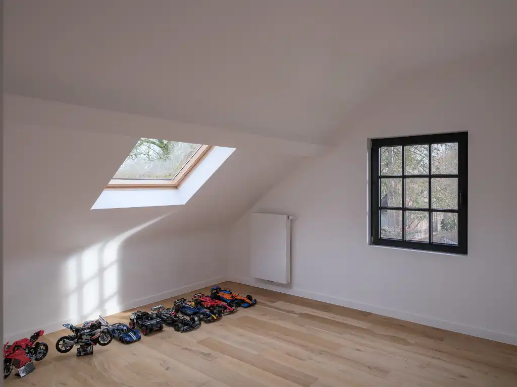 Sint-Martens-Latem – Bijzonder ruime en energiezuinige villa met woon-/werkmogelijkheid vlakbij het dorpscentrum. foto 25