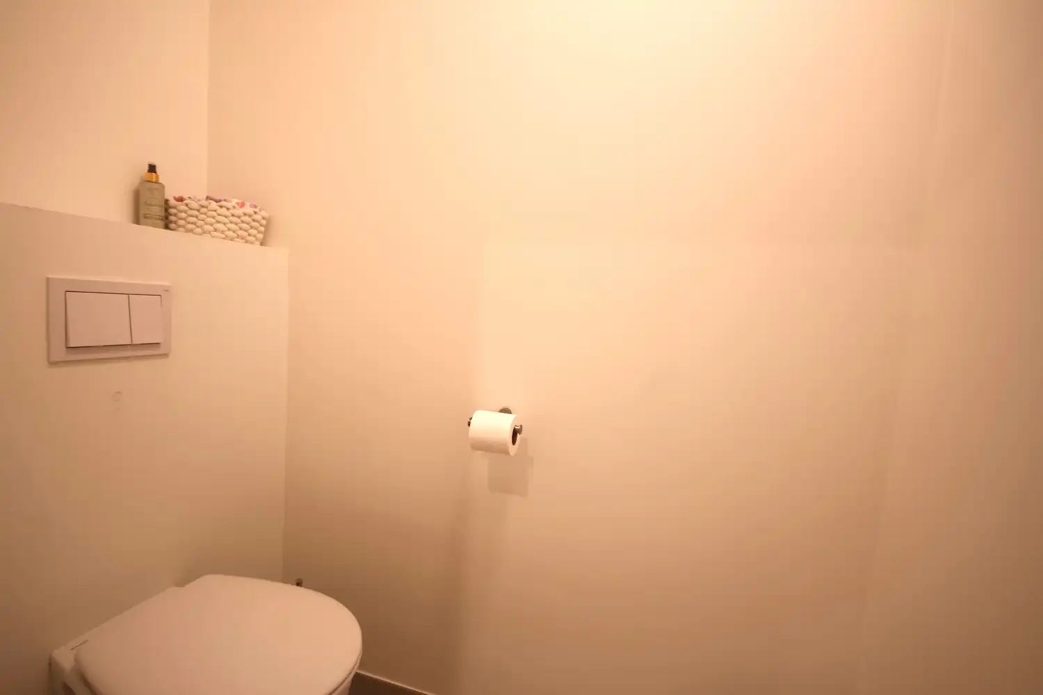 Modern vernieuwd gelijkvloers appartement met 1 slaapkamer en ruime tuin foto 9