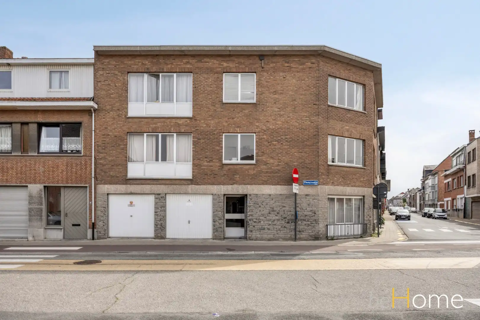 Opbrengsteigendom met 5 appartementen en 2 garages op toplocatie in Merchtem foto 3