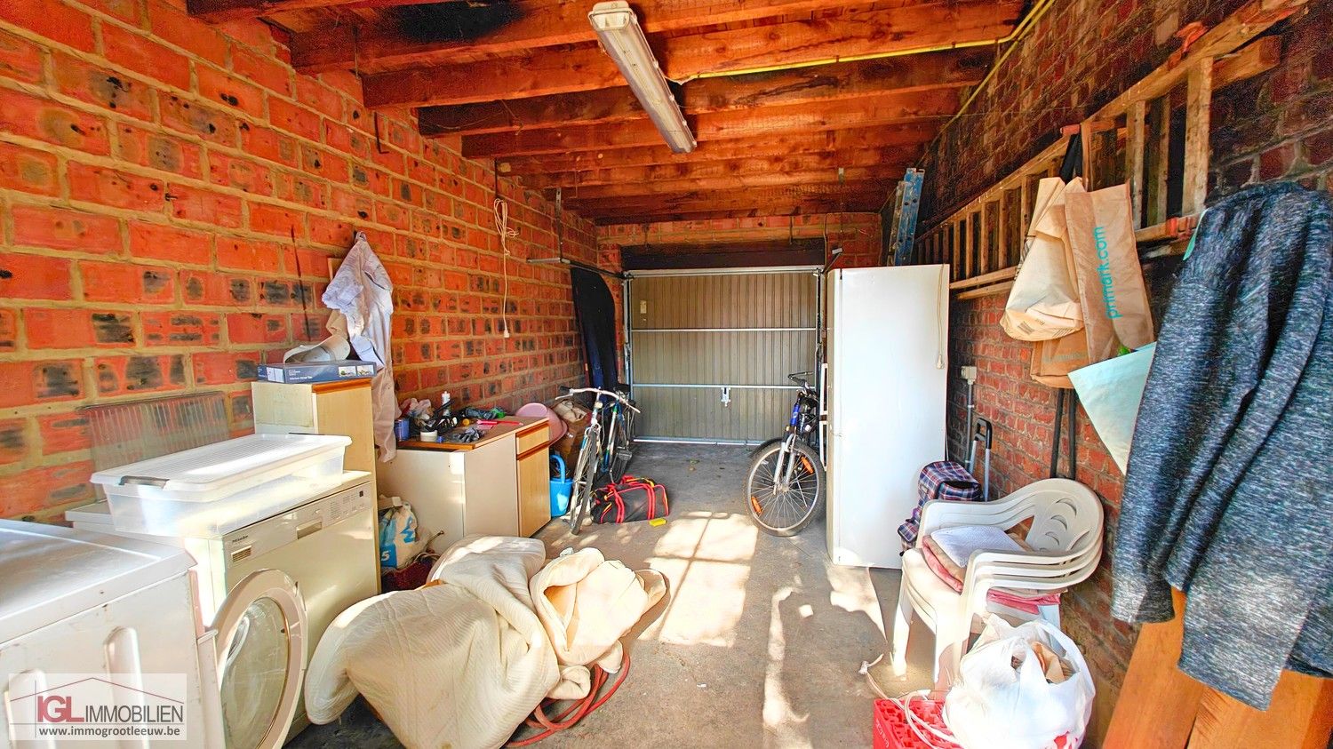 Gezinswoning met garage op toplocatie in Halle foto 11