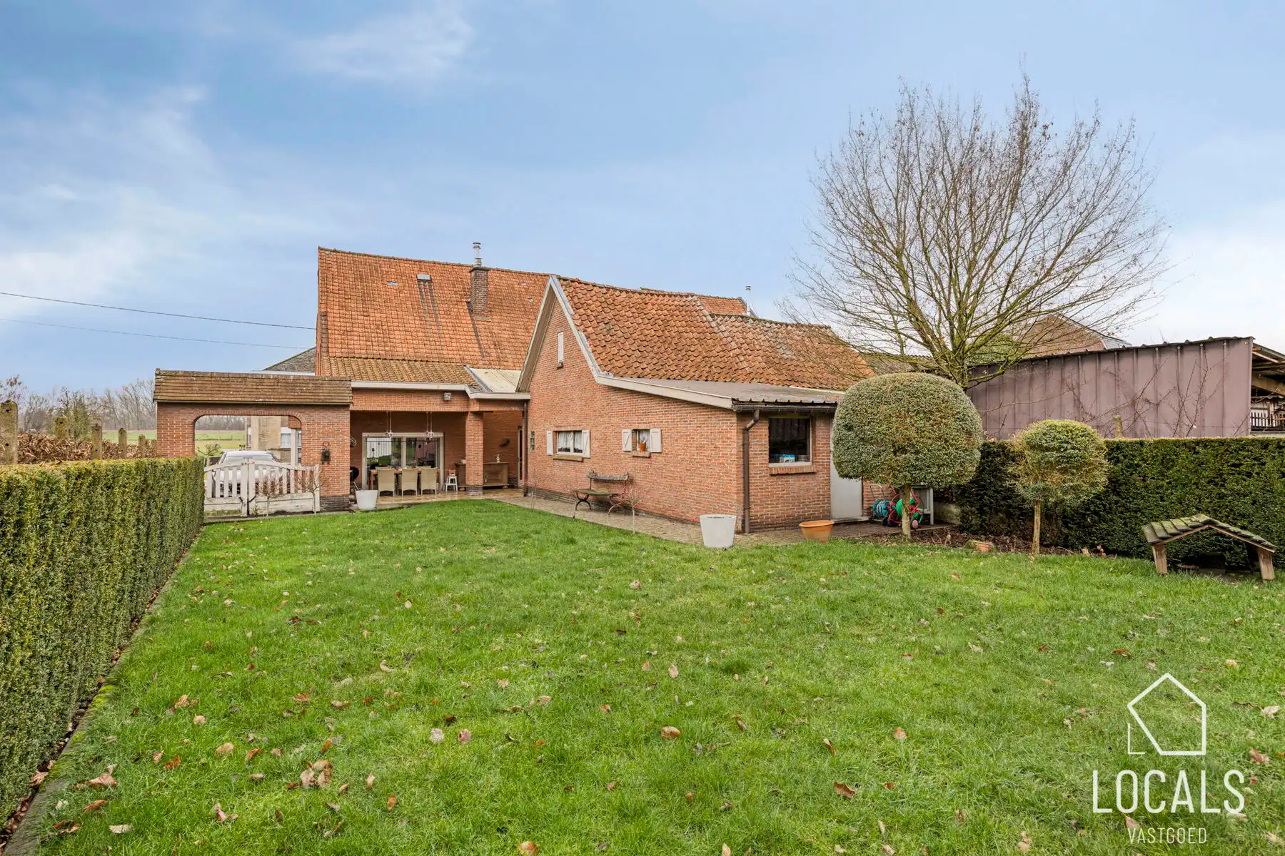 Charmante woning op een topligging in Denderhoutem foto 18