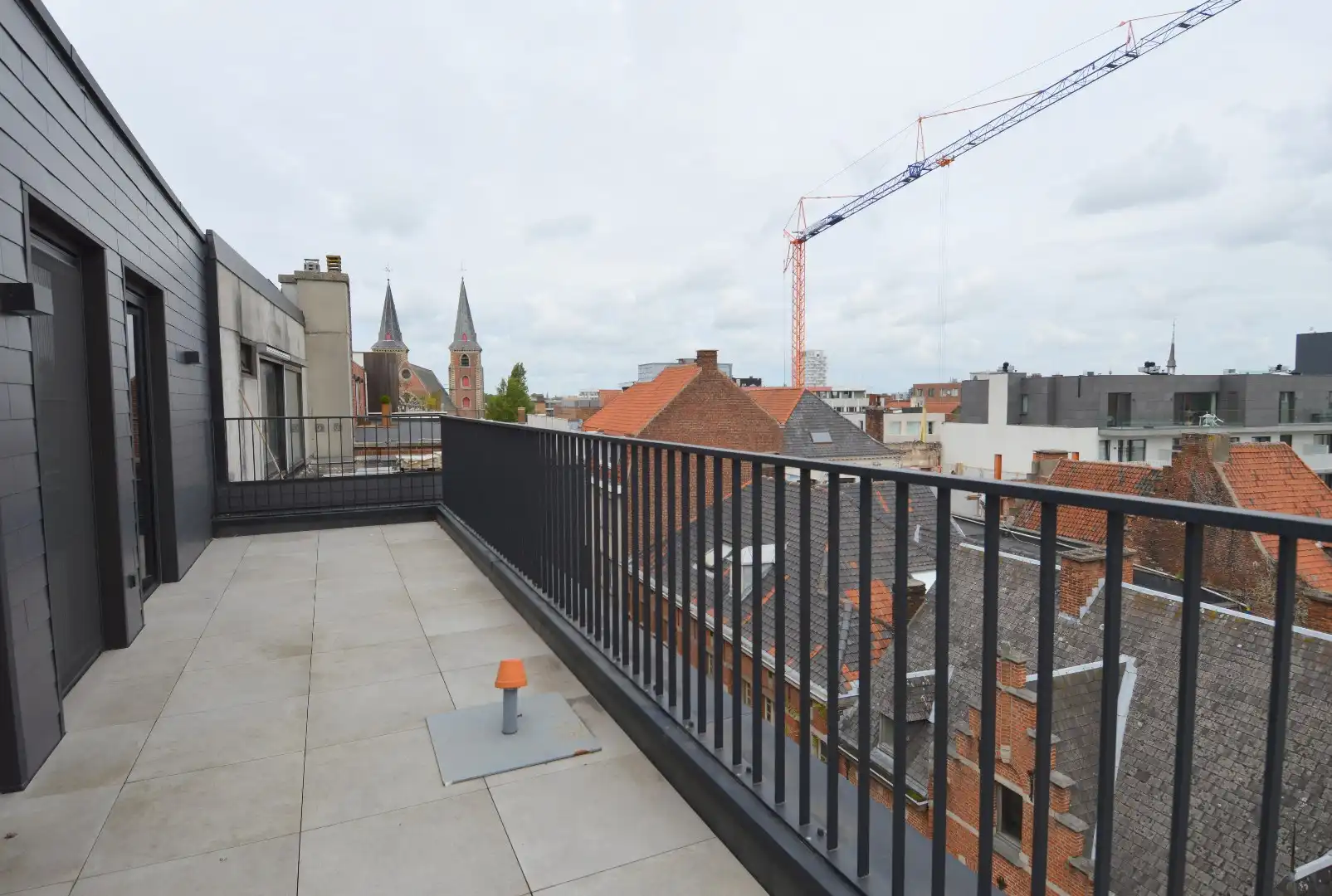 Luxe penthouse met 2 terrassen in centrum Kortrijk foto 11