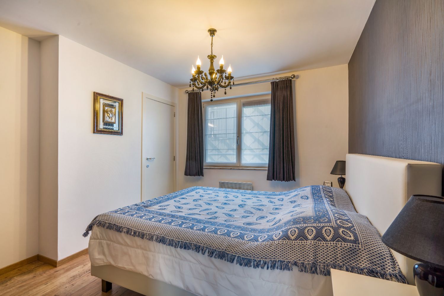 Centraal gelegen appartement met 2 slaapkamers foto 8
