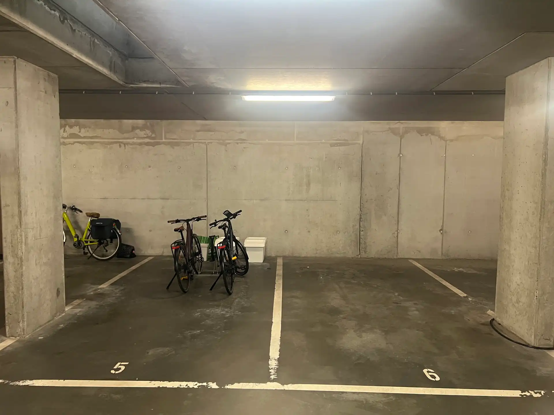 Ruim appartement met uniek groen uitzicht in hartje Genk foto 21