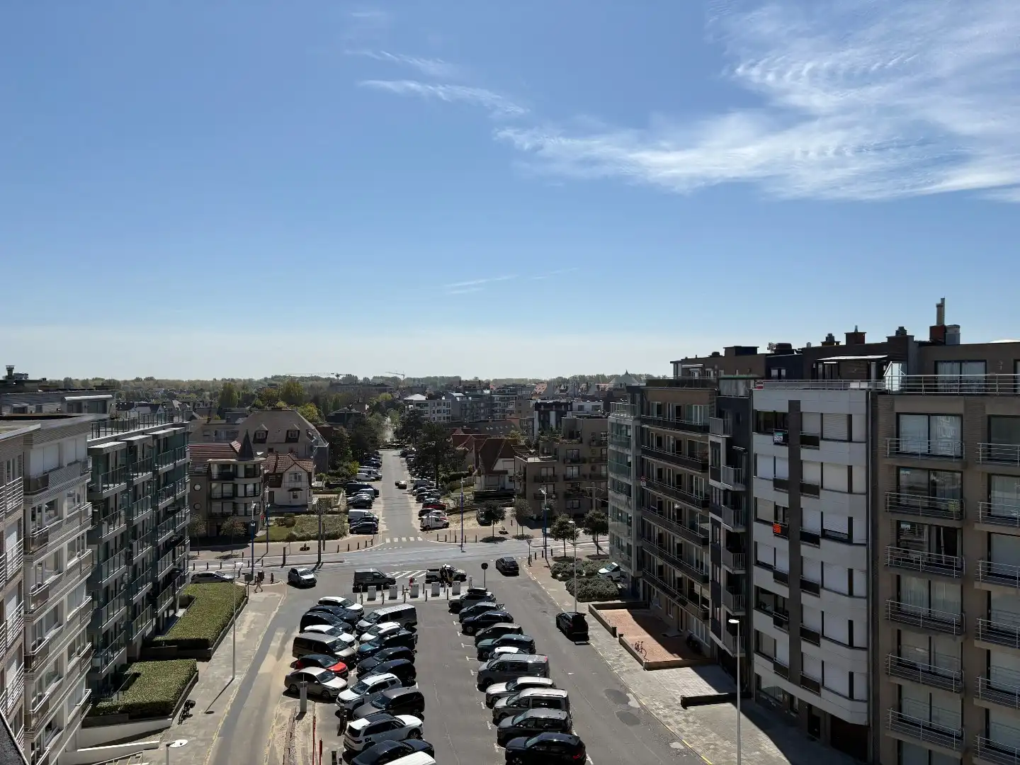 Zonnige penthouse op topligging met zijdelings zeezicht te Koksijde. foto 13