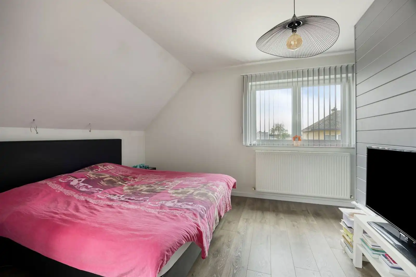 Alleenstaande woning met tuin foto 16