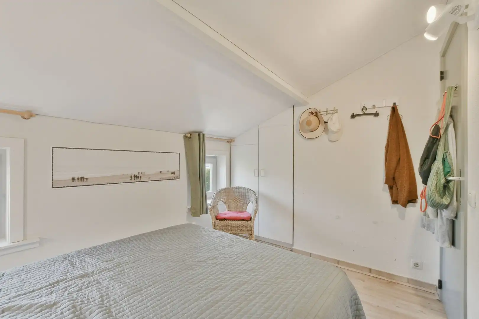 Charmant vissershuisje met 3 slaapkamers en prachtig open polderzicht foto 11
