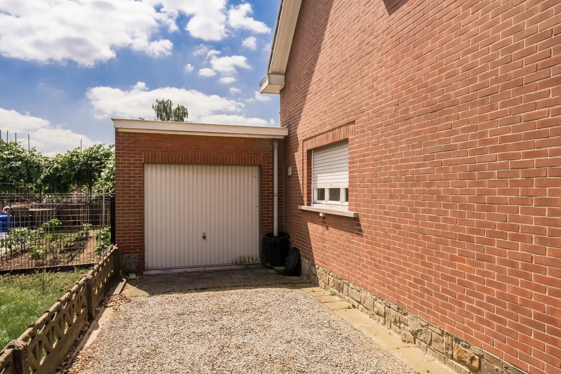 Te renoveren woning op toplocatie! foto 22