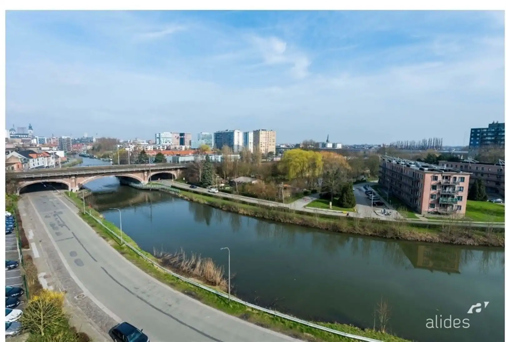 THE OFFICE: kantoren nabij Klaverblad (E17/E40)  foto 3