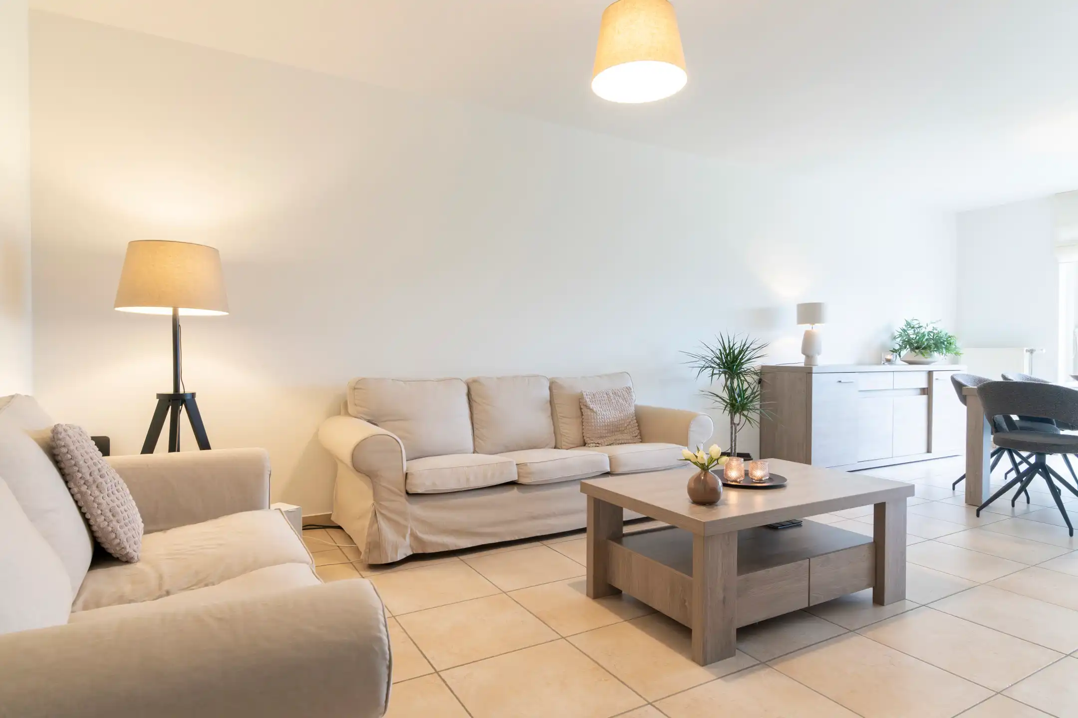 Gelijkvloers appartement met aparte ingang en privétuin foto 5