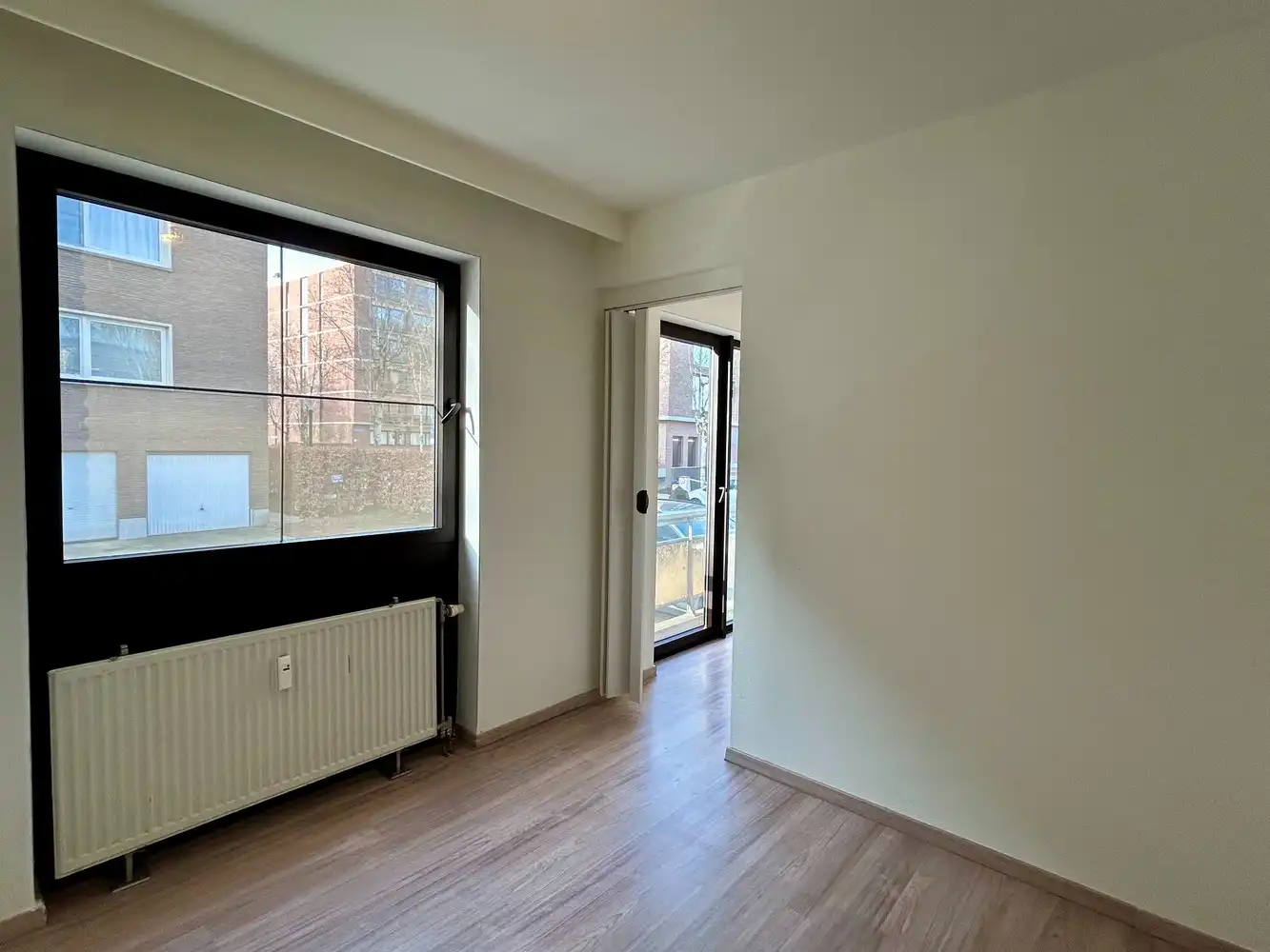 Gelijkvloerse flat met autostaanplaats op topligging binnen de Leuvense ring foto 9