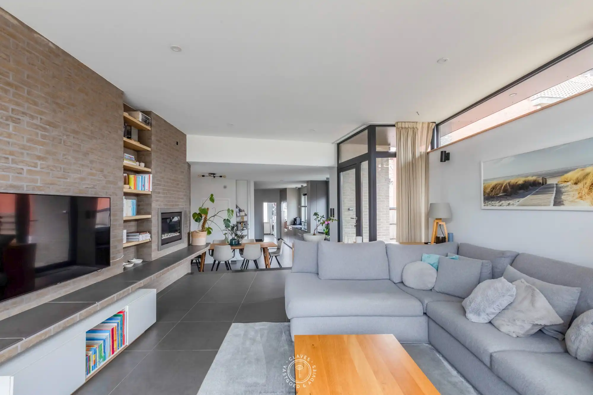 Verzorgde en gerenoveerde woning met zuidwest gerichte tuin foto 5