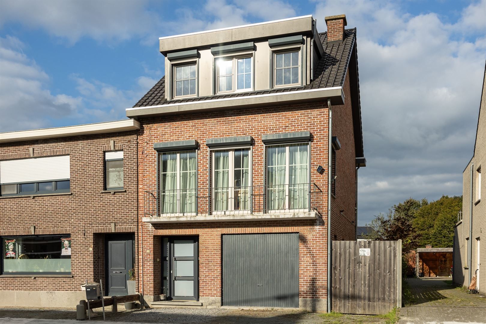 Ruime woning te Berlaar met ZEER gunstig EPC foto {{pictureIndex}}