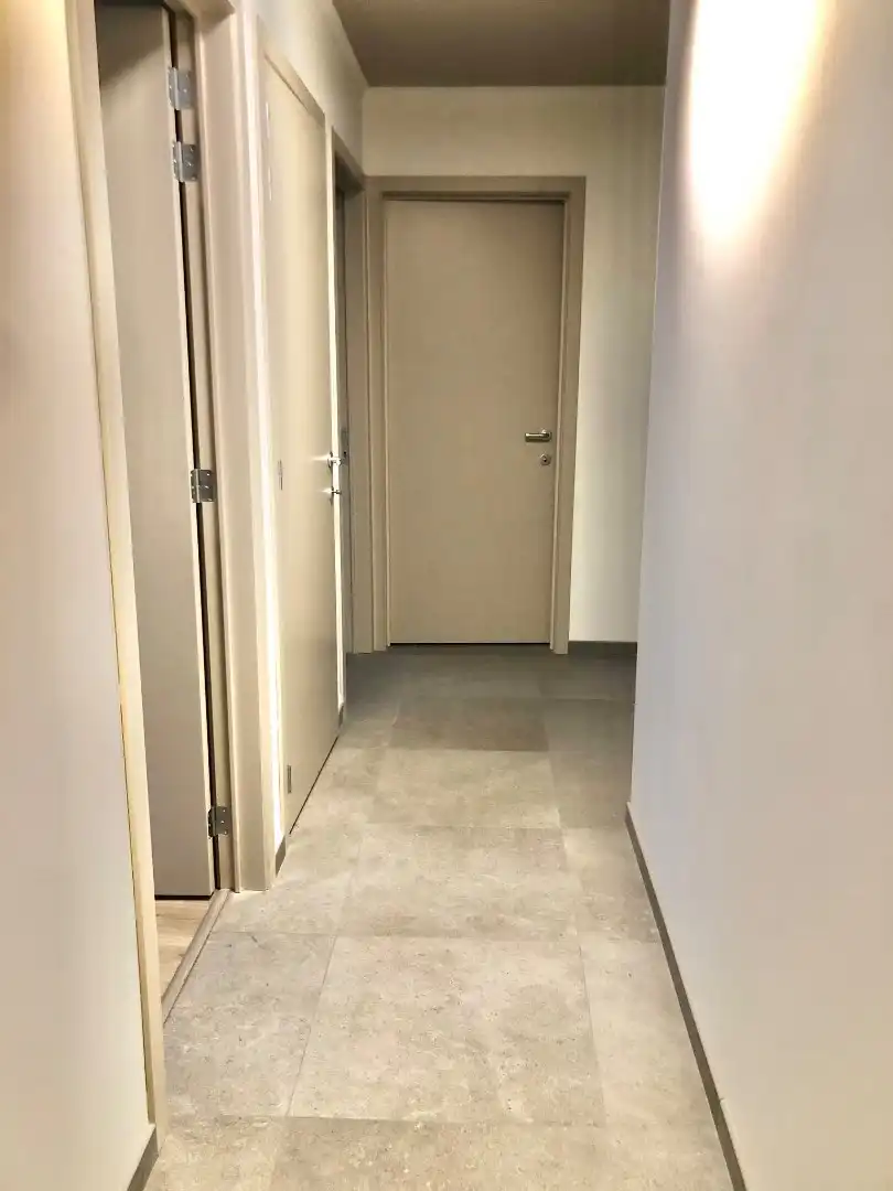 Luxueus en gelijkvloers wonen met drie kamers, groot terras,... foto 16