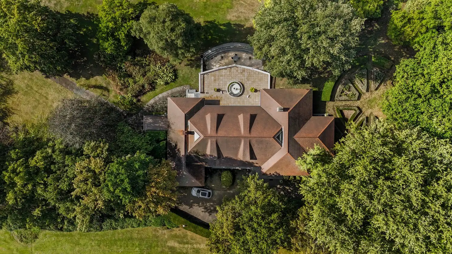 Prachtige villa op een uitzonderlijk domein van 20600m² foto 86