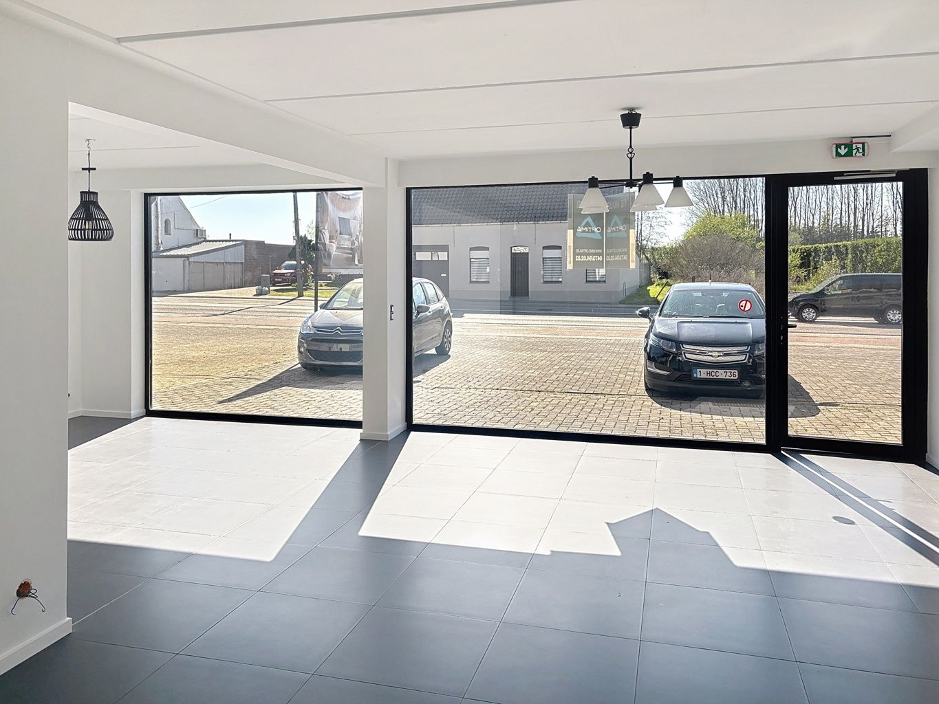 Goed gelegen handelsruimte! foto 2