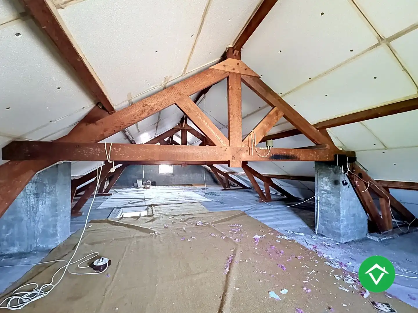 Gezinswoning met polyvalente ruimte, vijf slaapkamers en inpandige garage te Koekelare foto 20