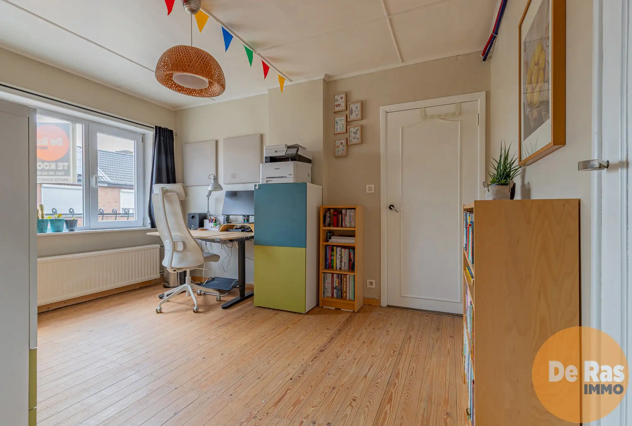 BURST - Ruime gezinswoning met 5 slaapkamers, garage en tuin foto 11